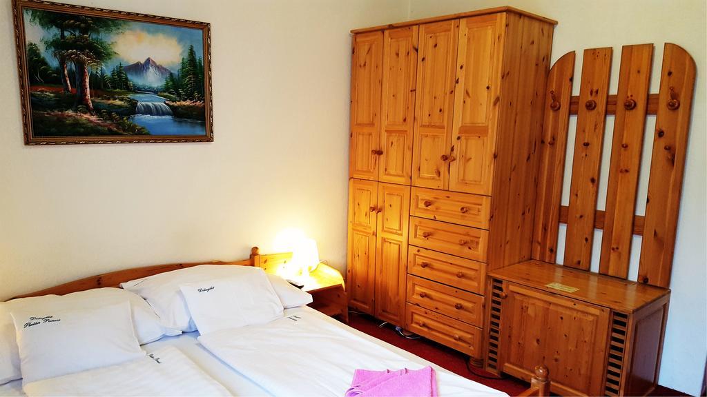 Platan Panzio Hotel Dobogoko Bagian luar foto